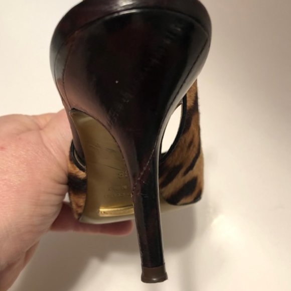Dolce & Gabbana Sz 38 Vintage Vero Cuoio Leopard Pointed Toe 3” Slingback Pumps - Picture 15 of 16